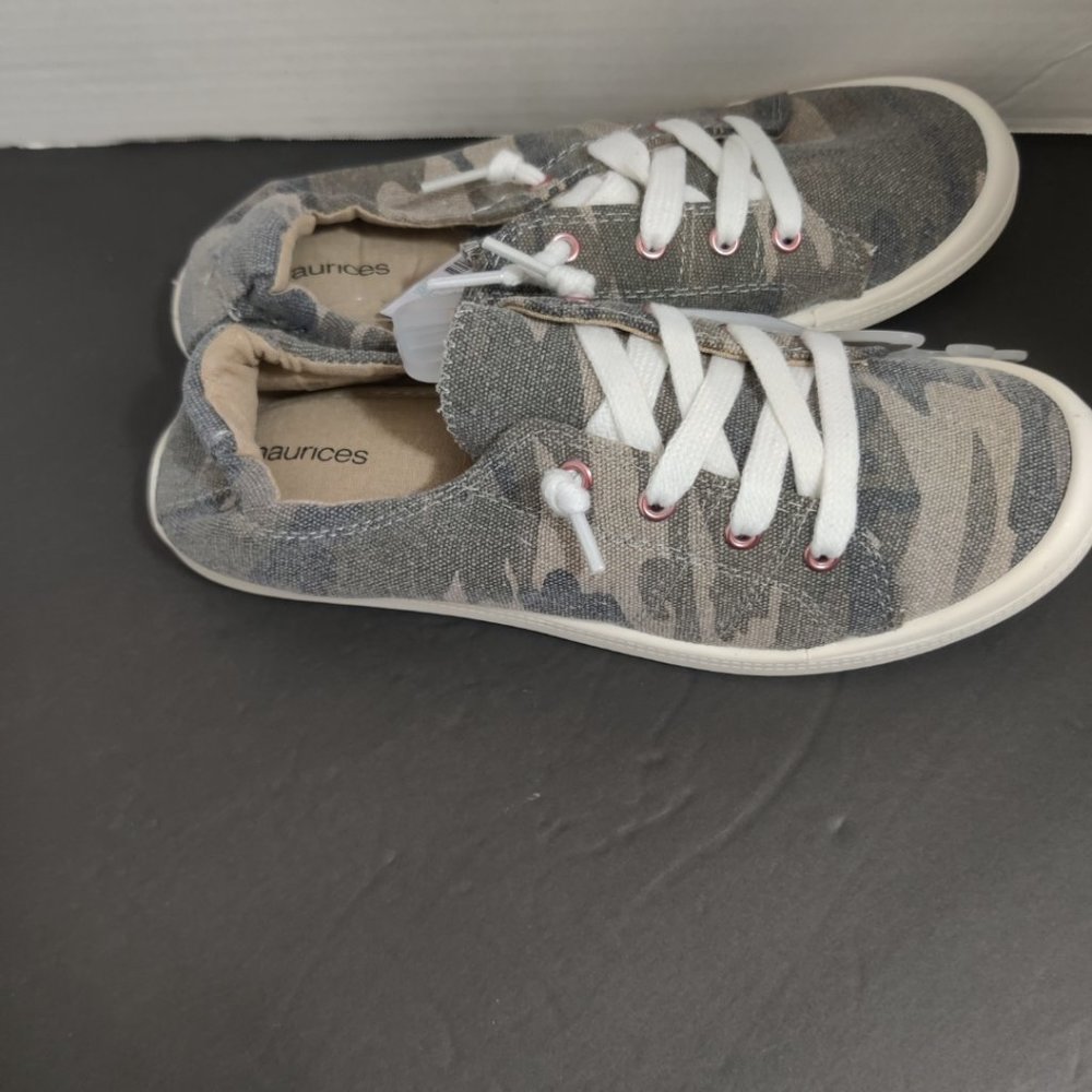 NWT Maurice's Scrunch Back Camo Sneakers Size 8